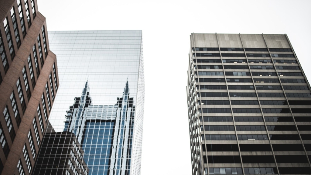 How to Choose the Right Property Type: Residential vs. Commercial